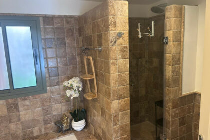 ed995080f67d043a227bd38664786cd1 - 22