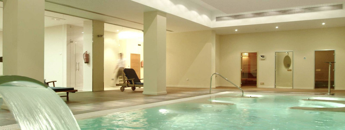 ed995080f67d043a227bd38664786cd1 - 24