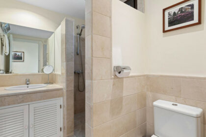 edf6680e50c4dab52a330111bb5712ca - 21