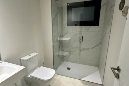 ee7d6aa987a58a109aafc029f85daf83 - 16