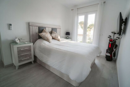 ee7d6ecfc4ee808fa84b10f49a1d7ab8 - 15