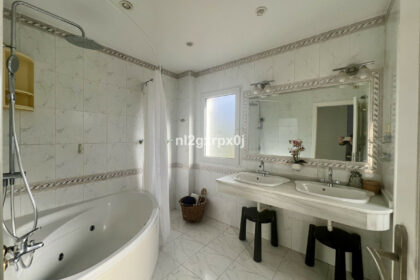 ef177906699897fc3c37f504fe5b693a - 19