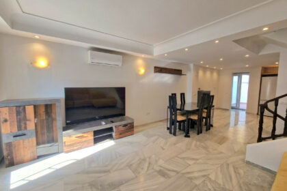 f0839d3486e7d3d7d2334c83c0d565ae - 12