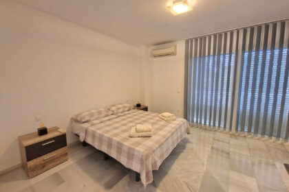 f0839d3486e7d3d7d2334c83c0d565ae - 18