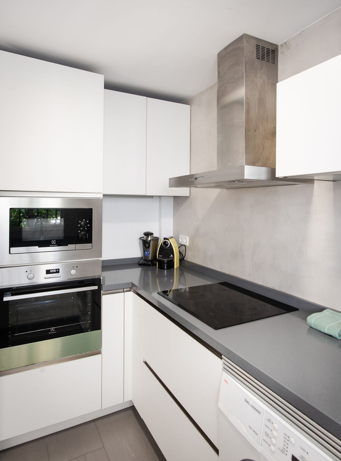 f0e08d8f46a2d7662d9f5c56ba28d9bf - 13