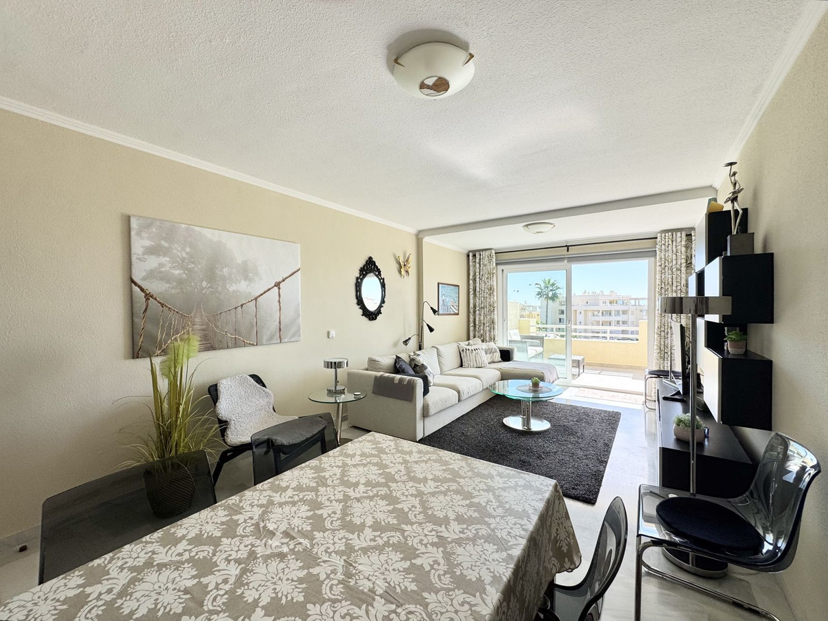 f1a6430e988243c64cbf9cd3c3a8289e - 14