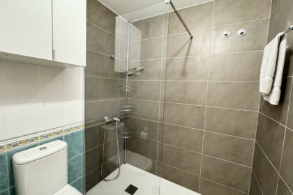 f1a6430e988243c64cbf9cd3c3a8289e - 18