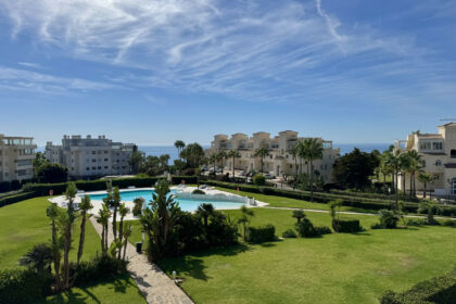 f1a6430e988243c64cbf9cd3c3a8289e - 2