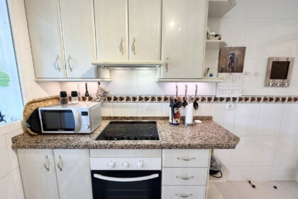 f1a6430e988243c64cbf9cd3c3a8289e - 27