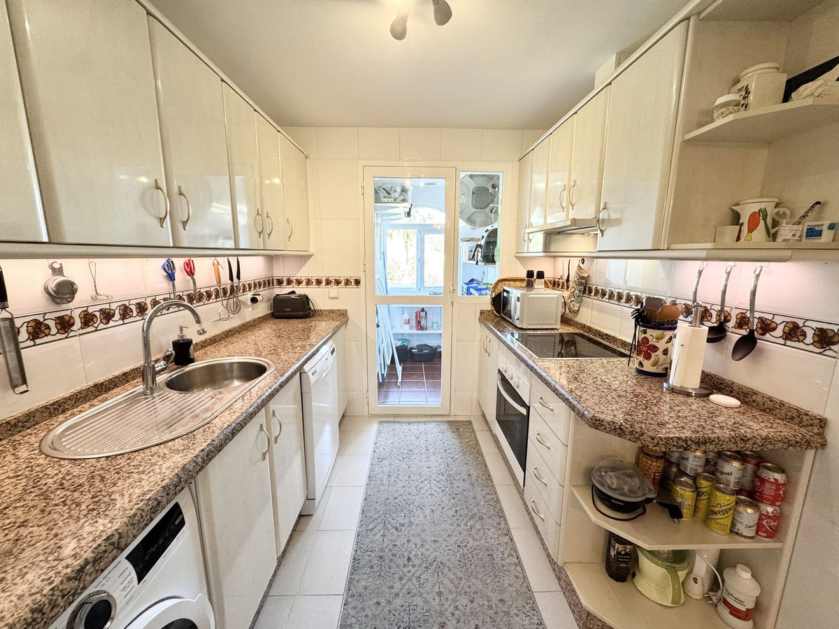 f1a6430e988243c64cbf9cd3c3a8289e - 28