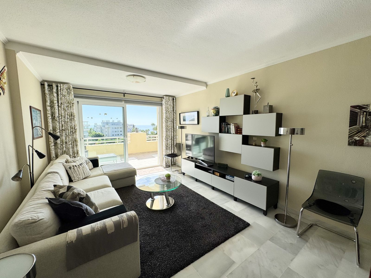 f1a6430e988243c64cbf9cd3c3a8289e - 3