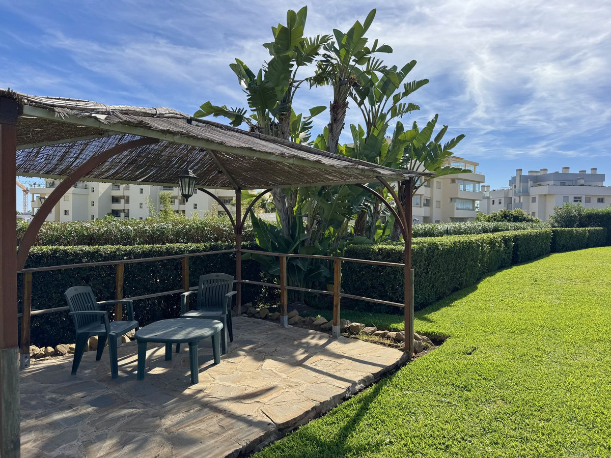 f1a6430e988243c64cbf9cd3c3a8289e - 36