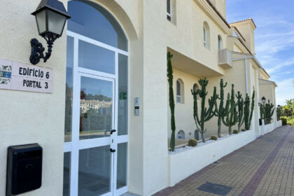 f1a6430e988243c64cbf9cd3c3a8289e - 39