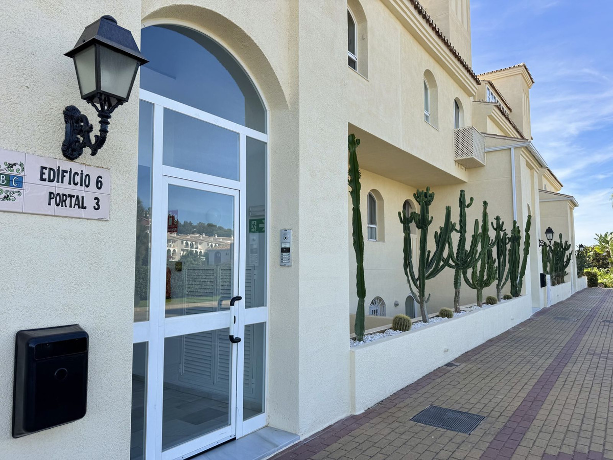 f1a6430e988243c64cbf9cd3c3a8289e - 39