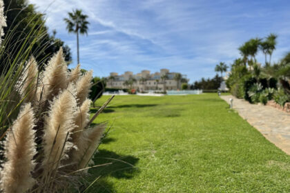 f1a6430e988243c64cbf9cd3c3a8289e - 7