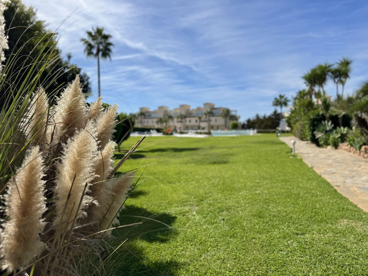 f1a6430e988243c64cbf9cd3c3a8289e - 7