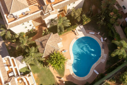 f26dfdcbf4945bdcc8fe38701f130566 - 26