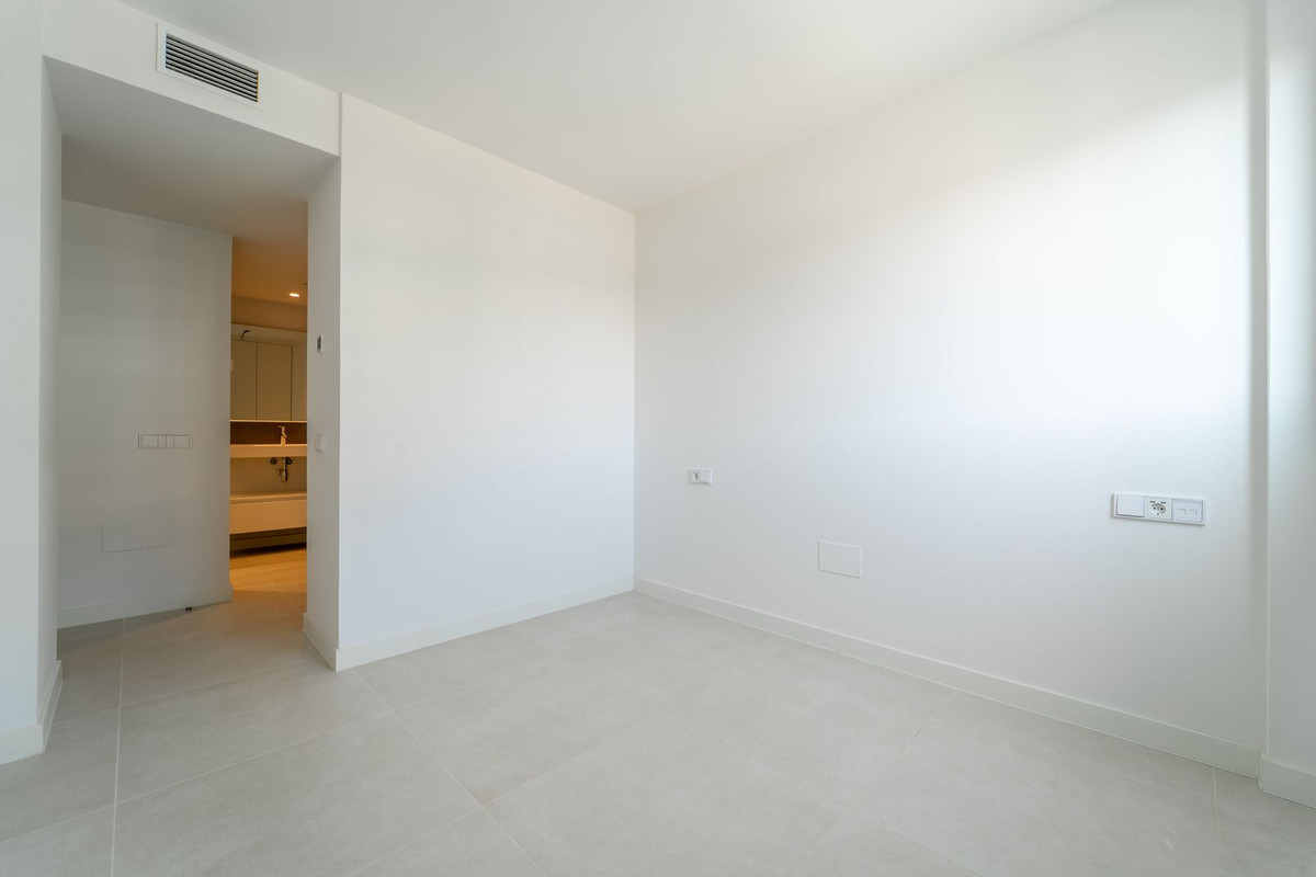 f2c2d1d65fd30e4f6f13b6e4d0b1e378 - 11