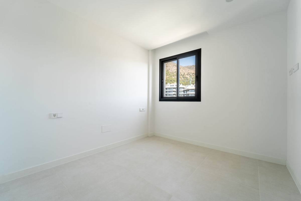 f2c2d1d65fd30e4f6f13b6e4d0b1e378 - 17