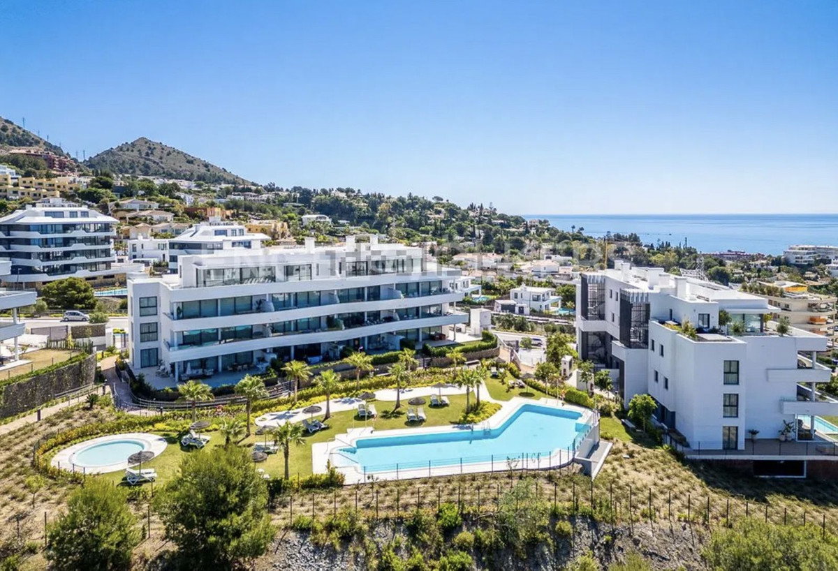 f2c2d1d65fd30e4f6f13b6e4d0b1e378 - 27