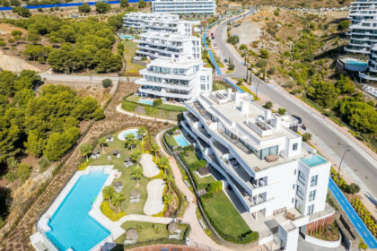 f2c2d1d65fd30e4f6f13b6e4d0b1e378 - 31