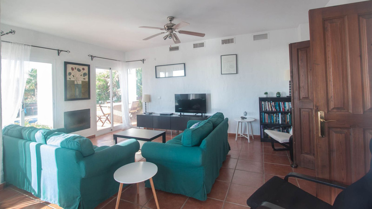 f328fff854e4678855e38c5b1b7d7039 - 10