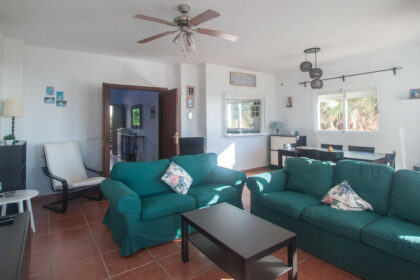 f328fff854e4678855e38c5b1b7d7039 - 11