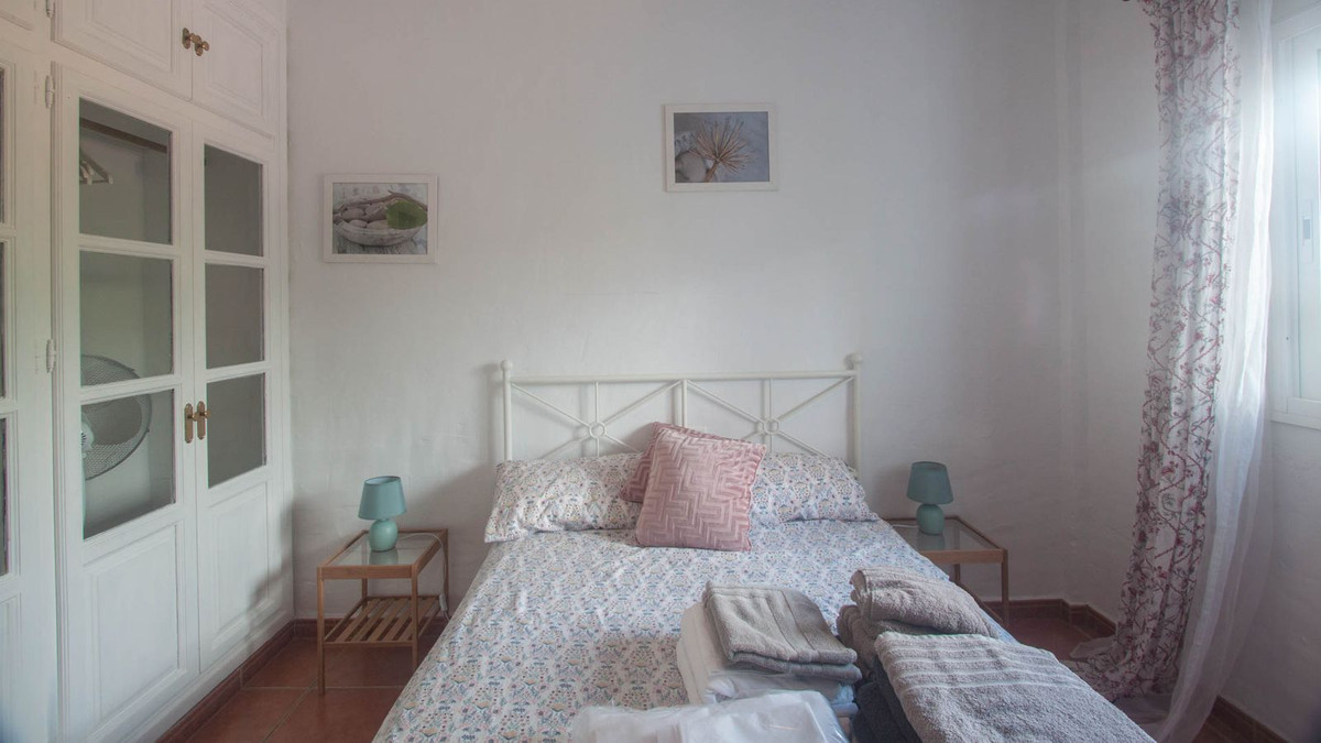 f328fff854e4678855e38c5b1b7d7039 - 18