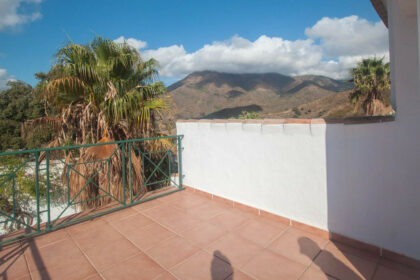 f328fff854e4678855e38c5b1b7d7039 - 27