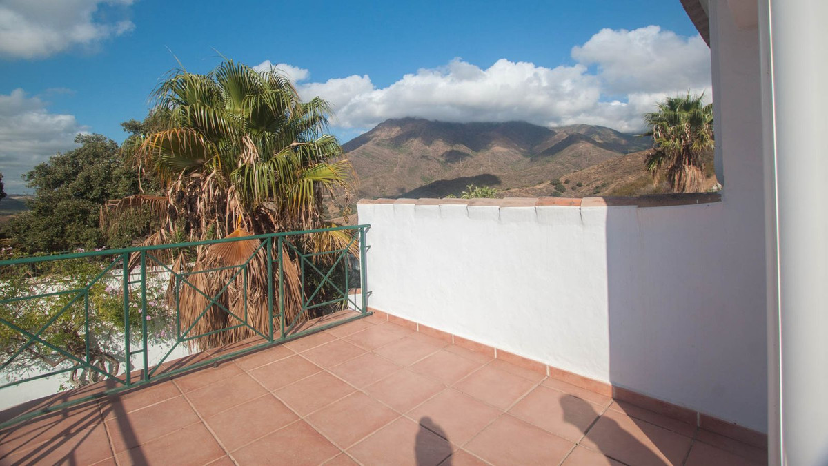 f328fff854e4678855e38c5b1b7d7039 - 27