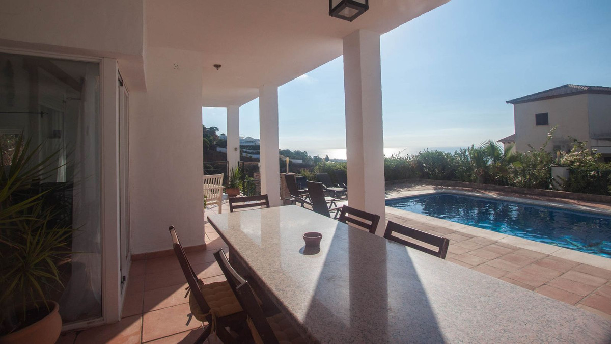 f328fff854e4678855e38c5b1b7d7039 - 31