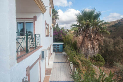 f328fff854e4678855e38c5b1b7d7039 - 40