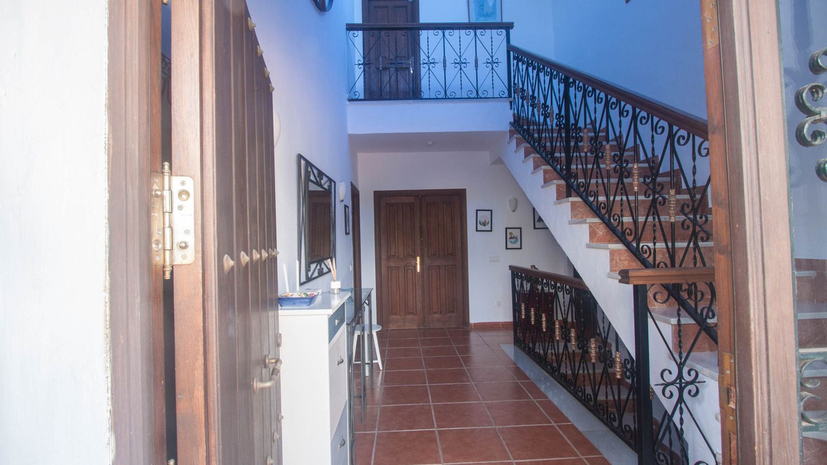 f328fff854e4678855e38c5b1b7d7039 - 7