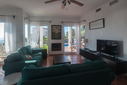 f328fff854e4678855e38c5b1b7d7039 - 9