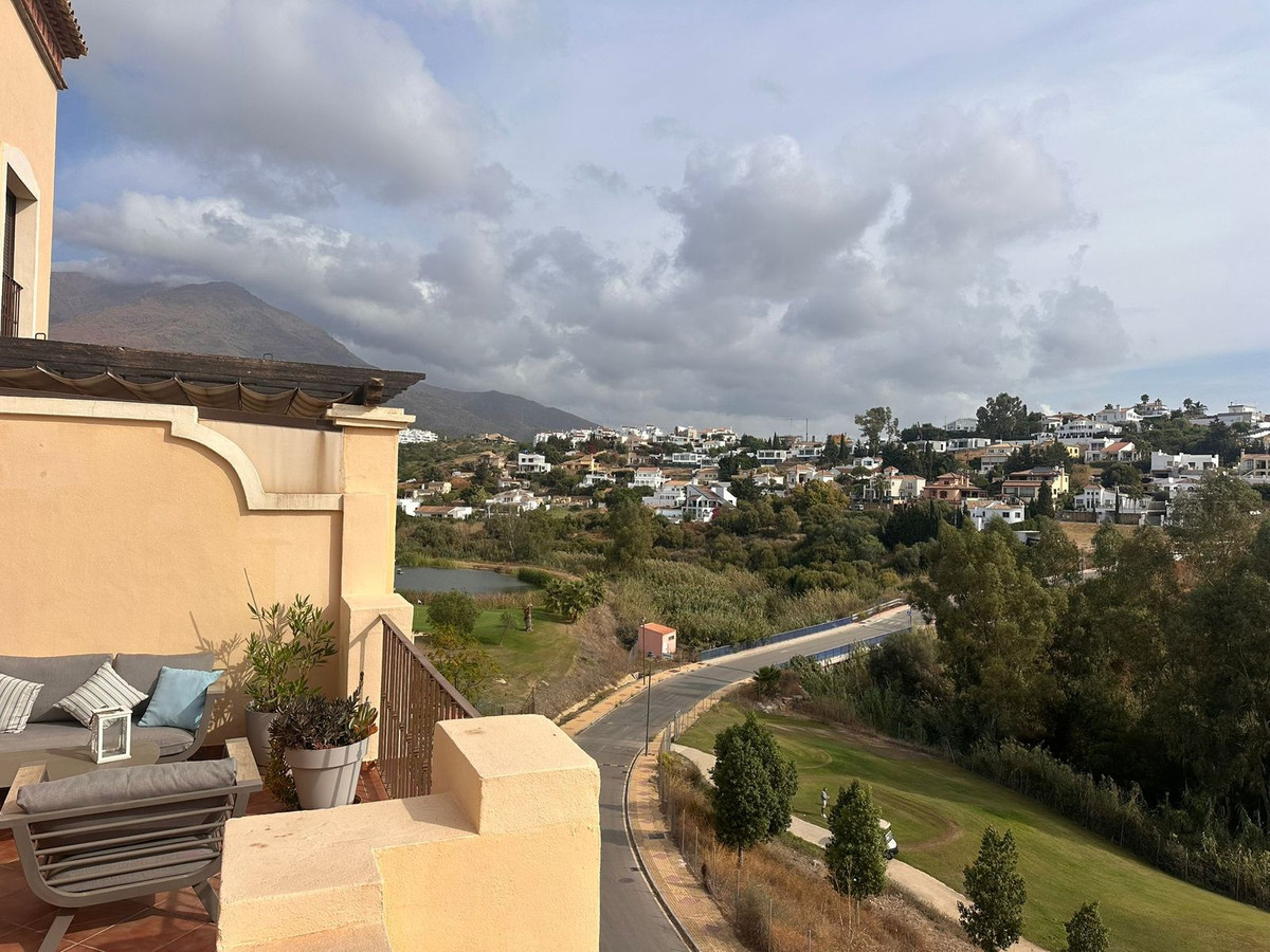 f362c9cb4605ffce3a111c0120ddb125 - 35