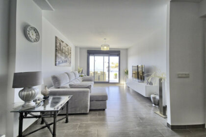 f36ace107e3a73cbcb4d0fb29803b1fa - 12