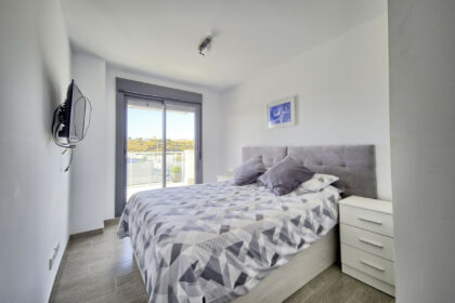 f36ace107e3a73cbcb4d0fb29803b1fa - 15