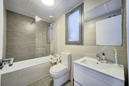 f36ace107e3a73cbcb4d0fb29803b1fa - 19