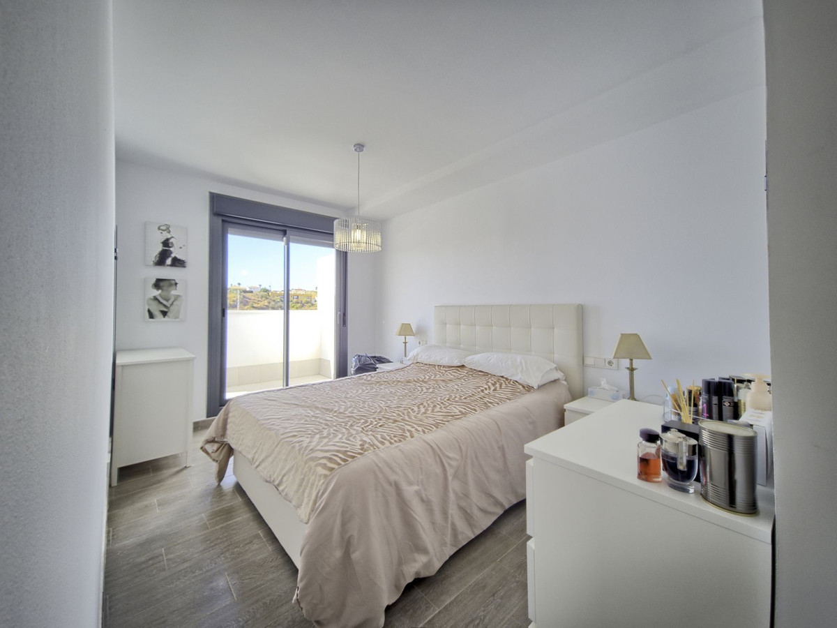 f36ace107e3a73cbcb4d0fb29803b1fa - 21