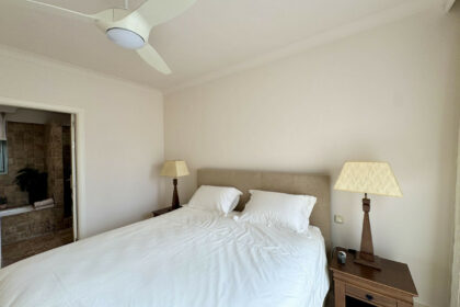 f3cf2d374e11e9477e44ba3cb3ba1381 - 12