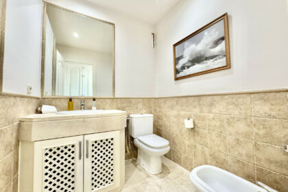 f3cf2d374e11e9477e44ba3cb3ba1381 - 14