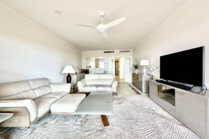 f3cf2d374e11e9477e44ba3cb3ba1381 - 3