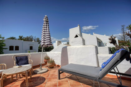 f3e83f73f8f0e82733b80e4d71d34877 - 1