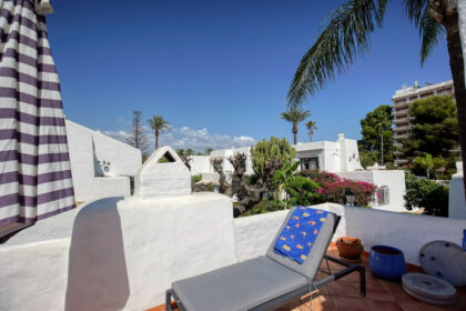 f3e83f73f8f0e82733b80e4d71d34877 - 12