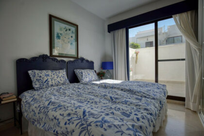 f3e83f73f8f0e82733b80e4d71d34877 - 4