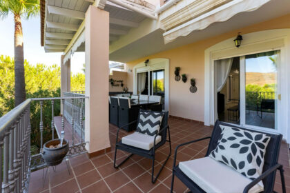 f446595bc7a8702c1565857bbe561c94 - 11