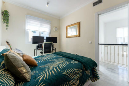 f446595bc7a8702c1565857bbe561c94 - 21