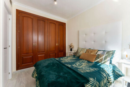 f446595bc7a8702c1565857bbe561c94 - 23