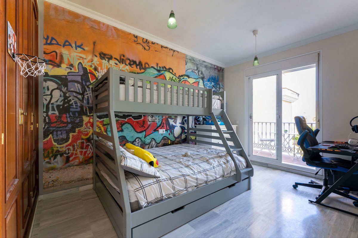 f446595bc7a8702c1565857bbe561c94 - 27