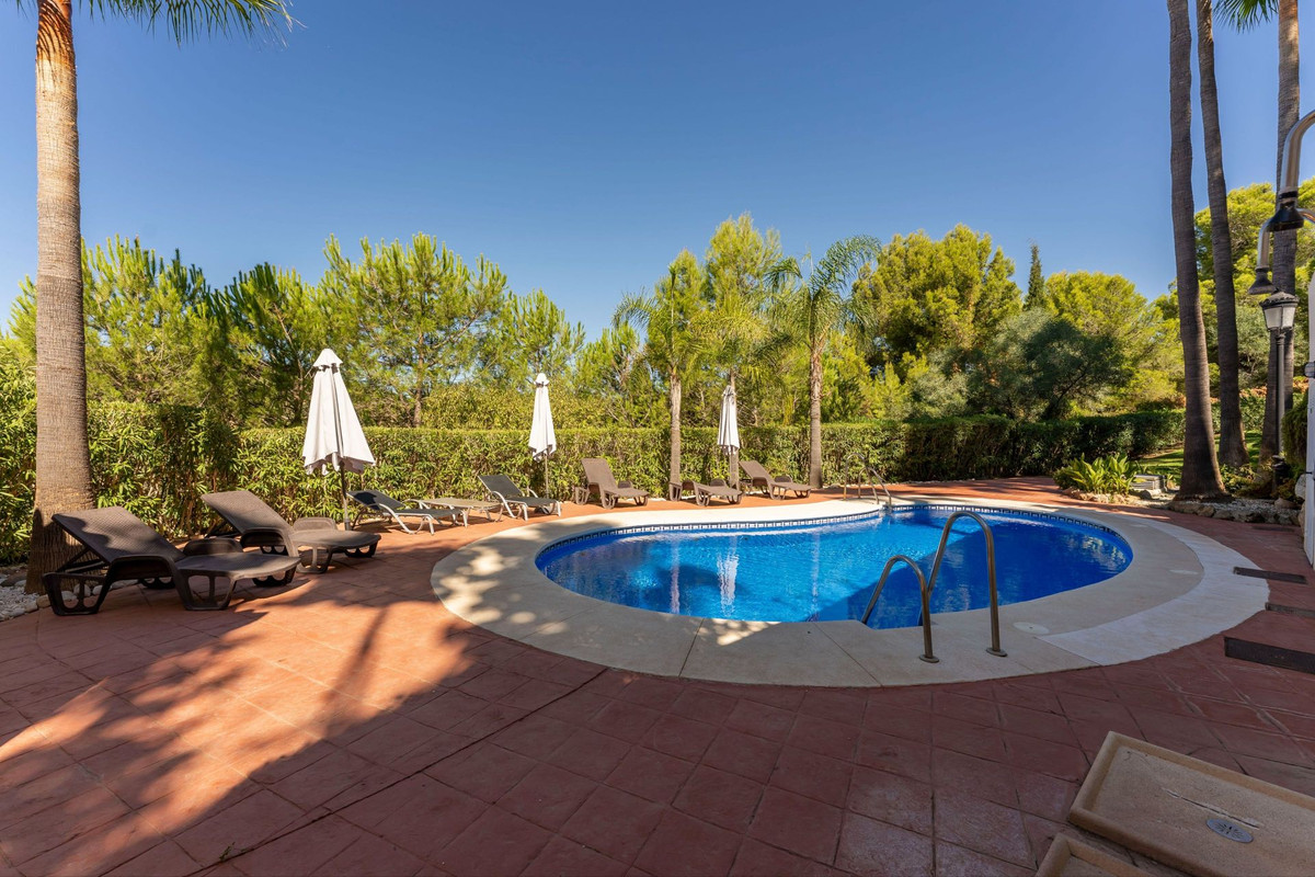 f446595bc7a8702c1565857bbe561c94 - 3